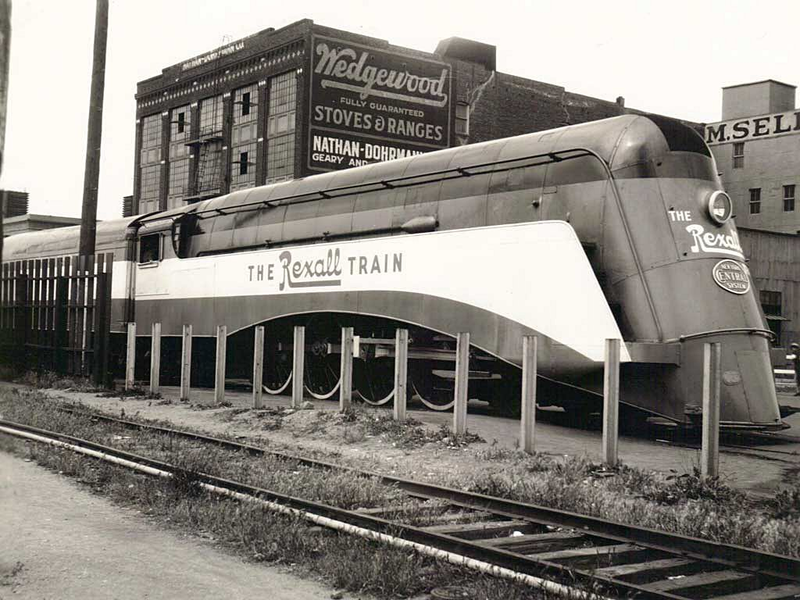Illustration for article titled The Zeppelin Train, The Aerotrain And Other Classic Streamlined Trains